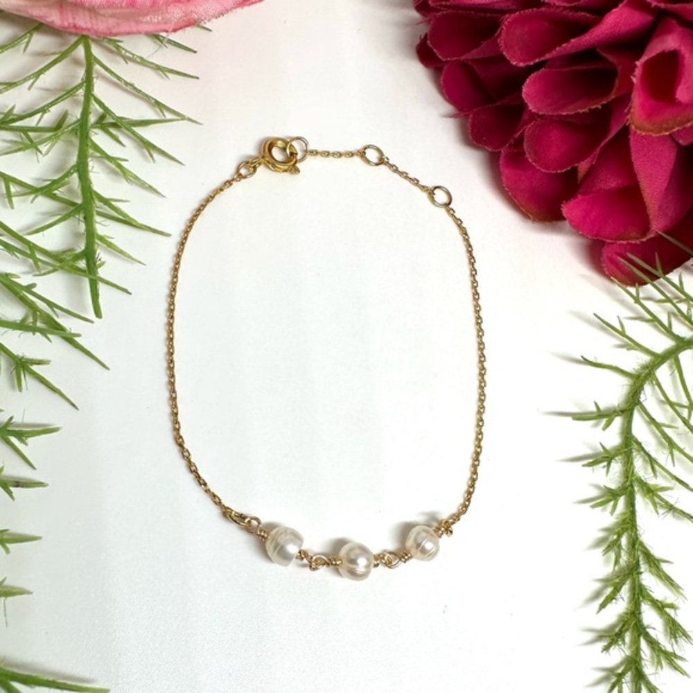 NEW⚜️Freshwater Pearl Dainty Gold Filled Chain Bracelet
